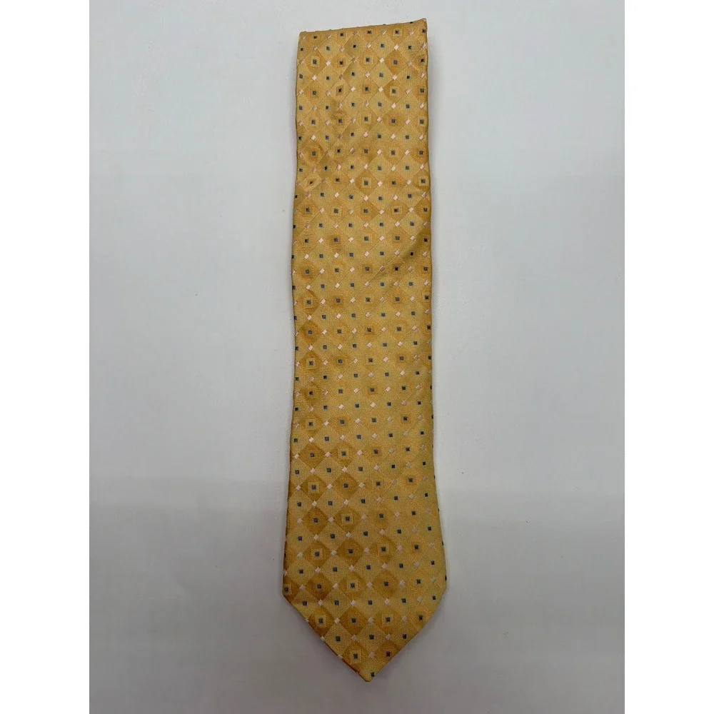 Hart Schaffner Marx Mens Gold Silk Geometric Diamond Pattern Necktie USA Made